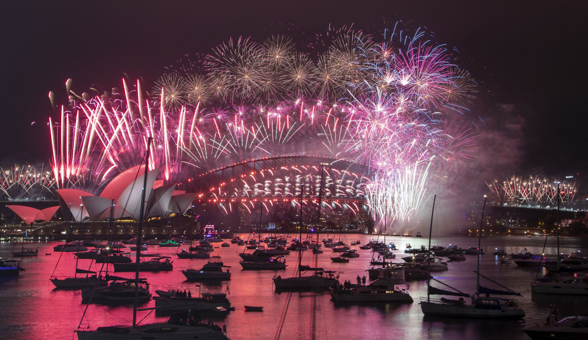 APTOPIX Virus Outbreak Australia New Year